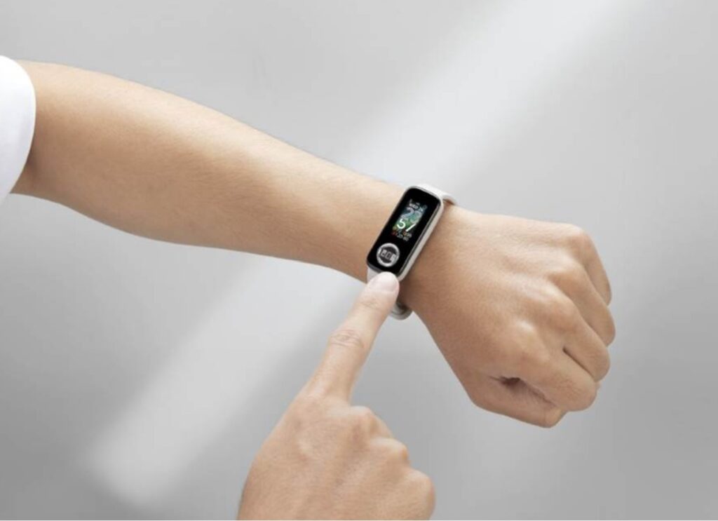 Il nuovo smartwatch ASUS che misura pressione e ossigeno nel sangue
