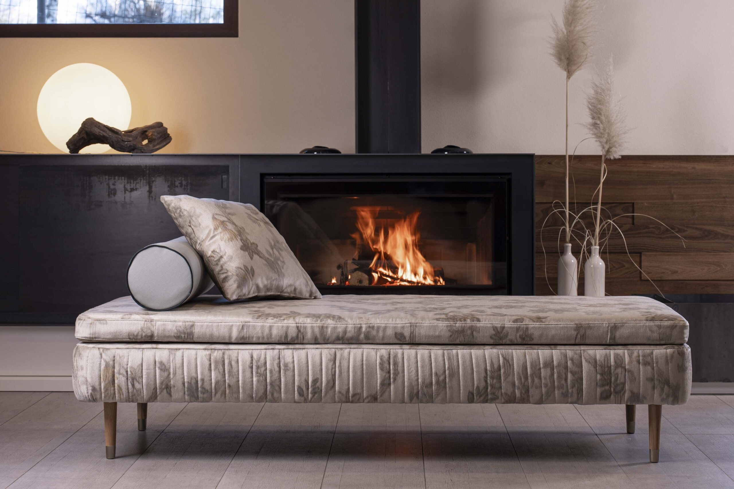 Clerici Tessuto presenta la nuova Collezione EVA di BROCHIER COMO tra tradizione artigianale e innovazione tessile 