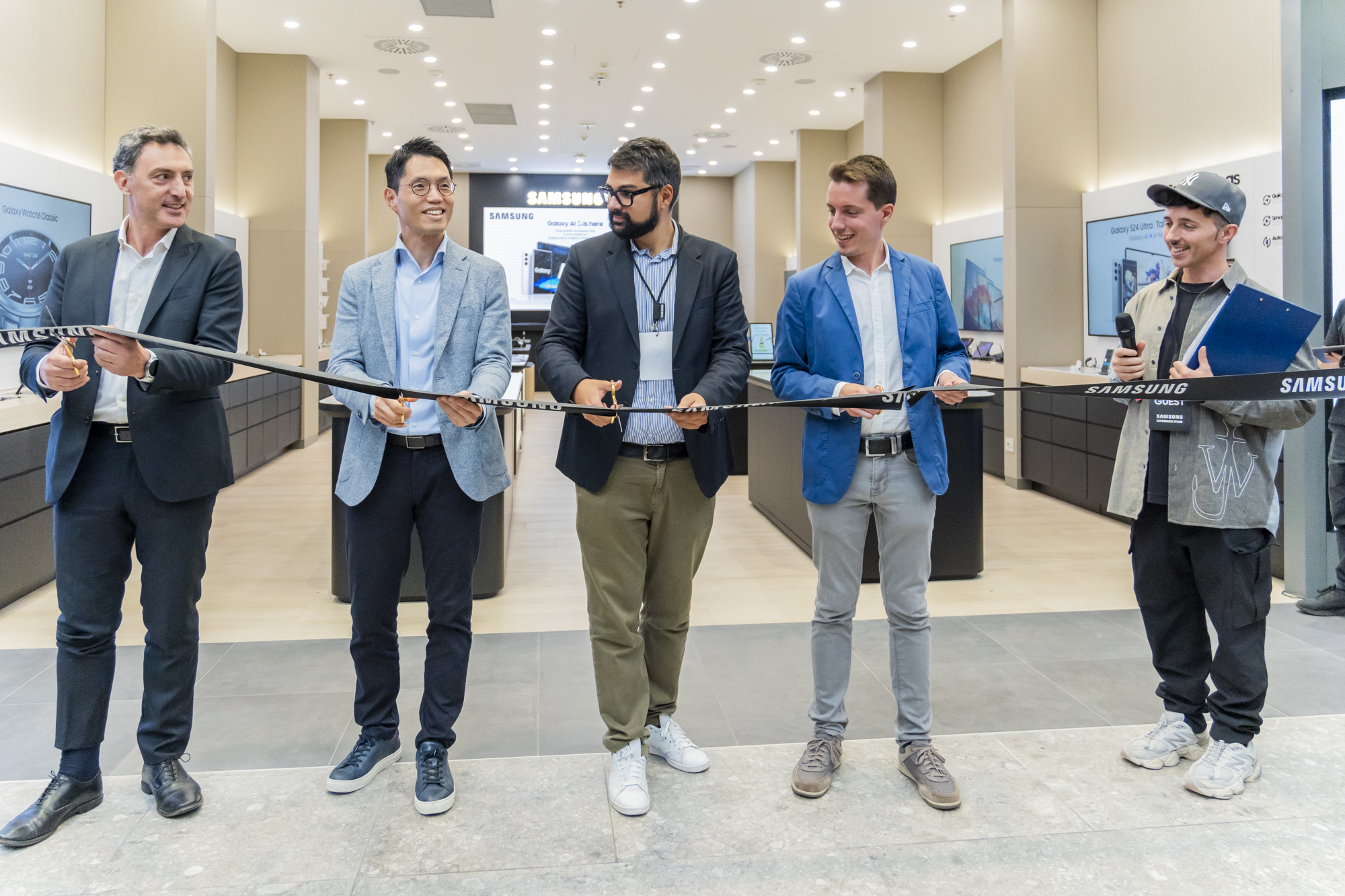 Samsung inaugura il primo Experience Store in Italia: un'esperienza immersiva nel cuore dell'innovazione