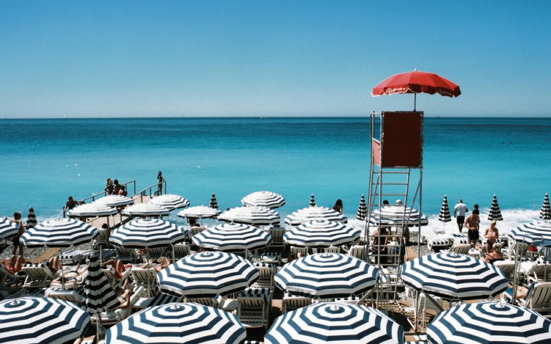Estate 2024, in crescita le richieste straniere di lettini e ombrelloni: +40% rispetto al 2023 secondo Spiagge.it