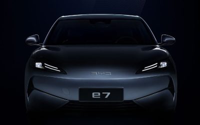BYD E7, presentata la nuova auto elettrica, ecco le specifiche