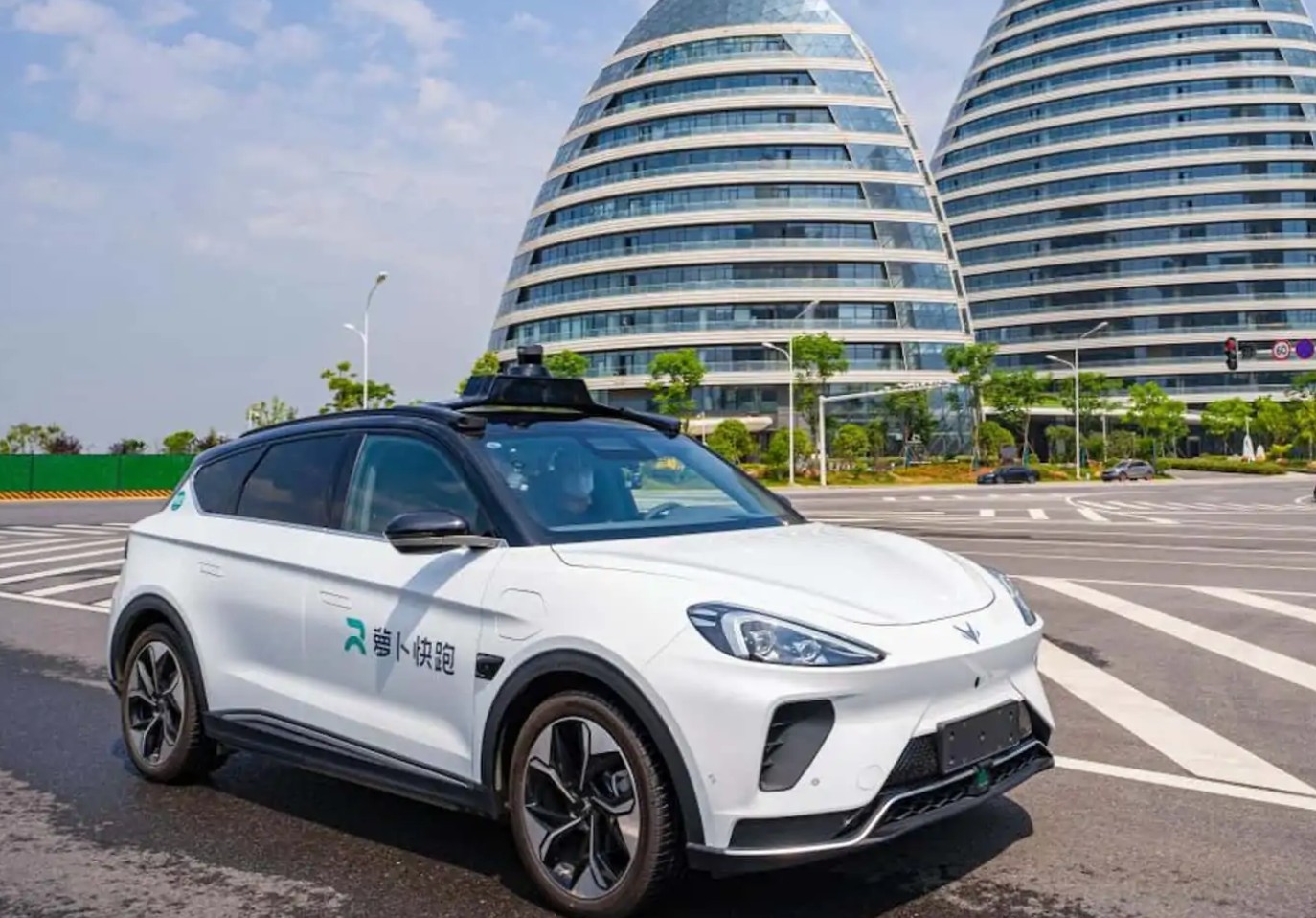 Dalla Cinna invasione di robotaxi in Gran Bretagna