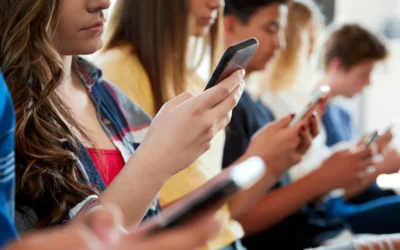 Divieto social under 15: la proposta italiana
