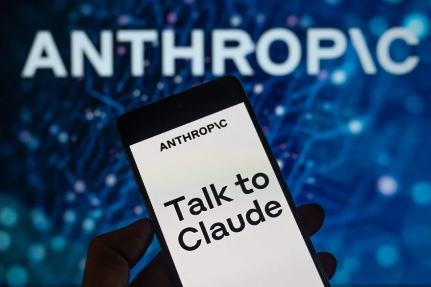 anthropic-propriete-intellectuelle-880×587 AI che migliora altra AI